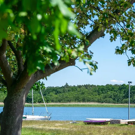 In Сasa de vacaciones Nowe Warpno